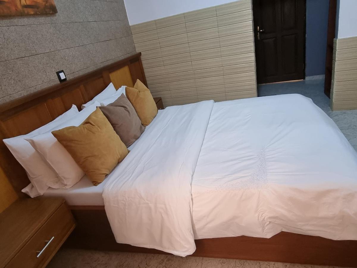 Appart Hotel Mireille Yaounde Exterior photo