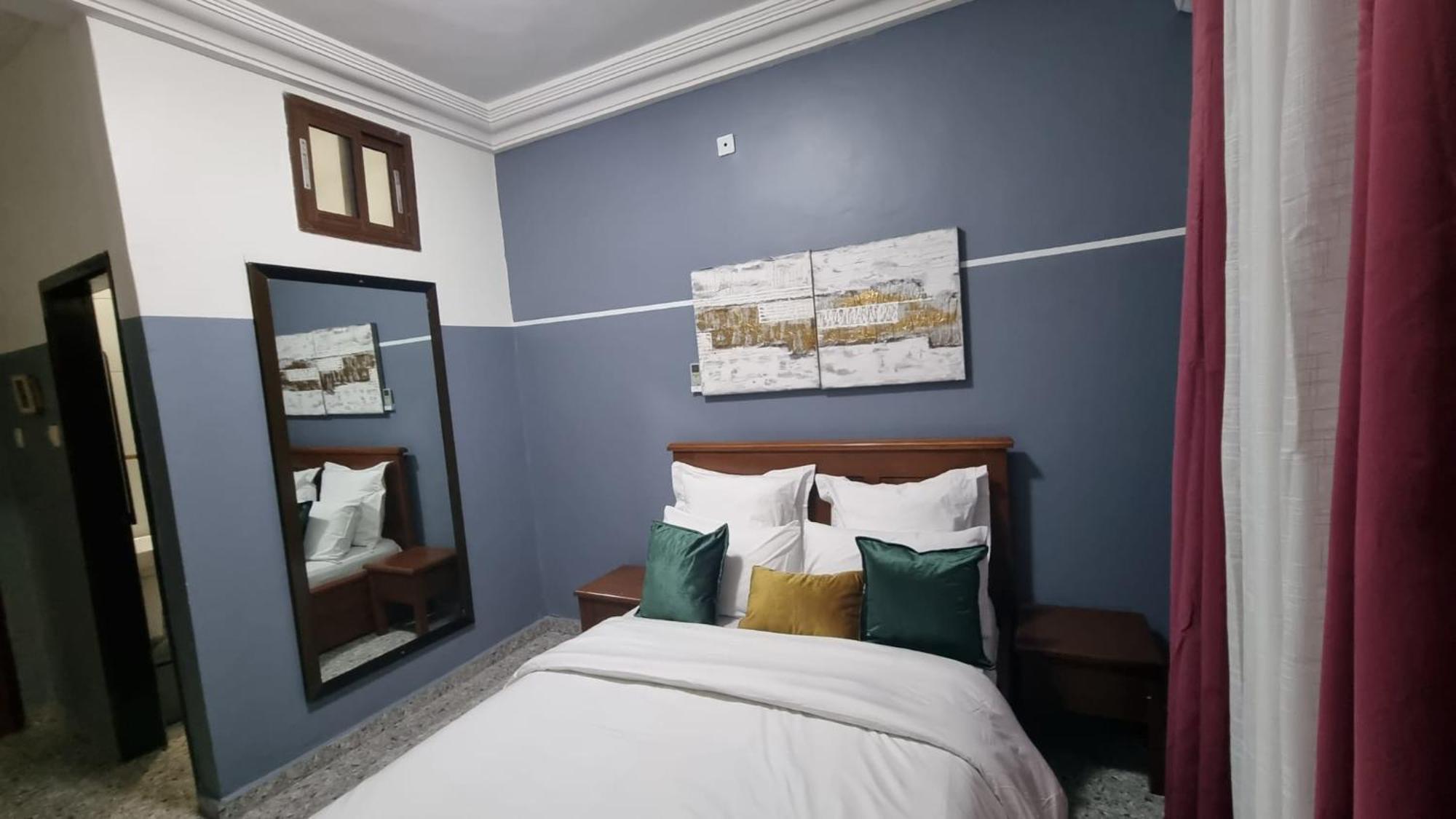 Appart Hotel Mireille Yaounde Exterior photo